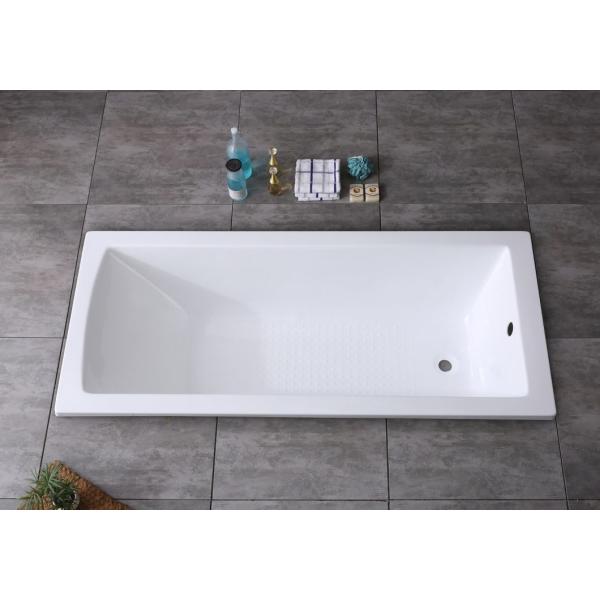 Hand Control Built-in Tub Simple Acrylic Bathtub with Simple Structure and Fashion Design