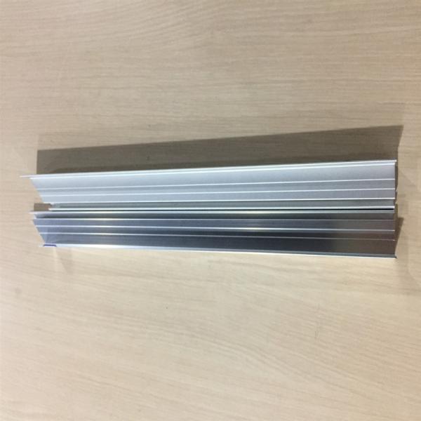 Профессиональные алюминиевые длина и цвета рамки панели солнечных батарей подгонянные