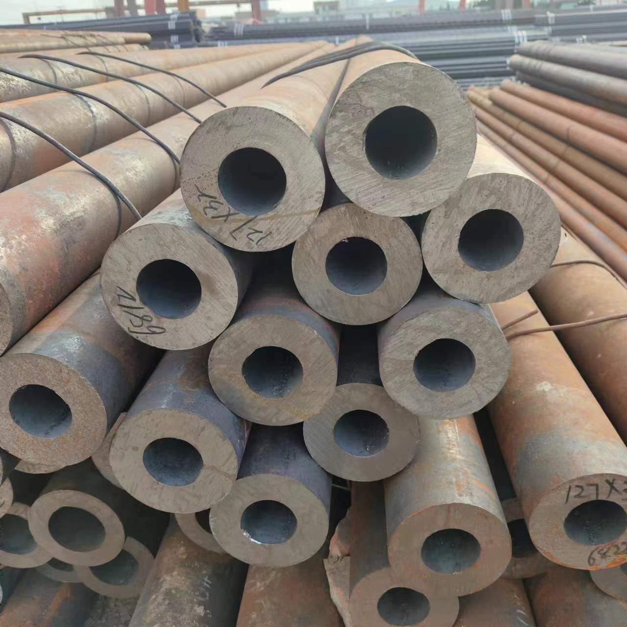 ASTM A516 AISI4140 Структура стальной трубы трубы стальной бесшовной трубы на заказ резка любой длины по запросу