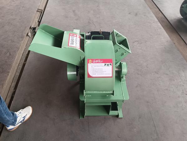 Large Capacity High Velocity 15hp Wood Chipper Machine Commercial Use
