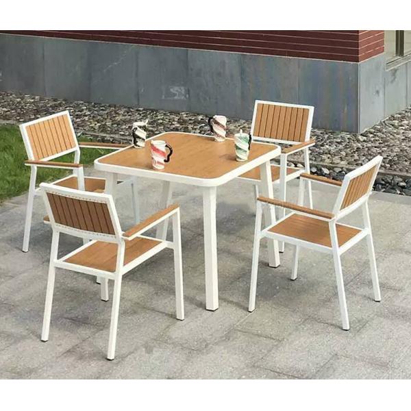 Elegant Outdoor Patio Garden Furniture Dining Sets with Plastic Wood Chairs and Table