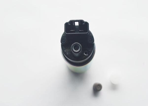 Universal Electric Car Fuel Pump Big Pin For Nissan  Mitsubishi 195130 7990
