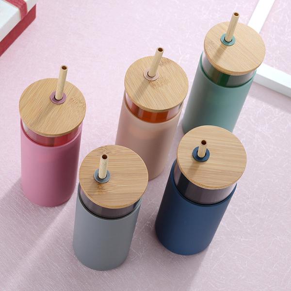 Colorful Portable Dishwasher Safe Glass Tumbler With Silicone Sleeve High Borosilicate Glass Smoothie Tumbler With Bamboo Lid Reusable Design