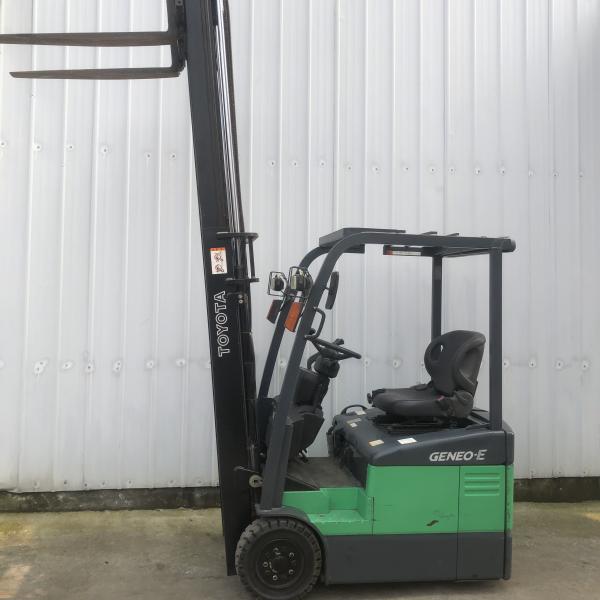 Japón Original de 1,5 toneladas de carretilla elevadora usada TOYOTA 15 Tres ruedas de carretilla elevadora altura de elevación 3000mm