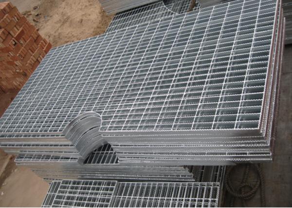 Powder Spraying Galvanized Serrated Carbon Steel Bar Grating Decorative 40x5