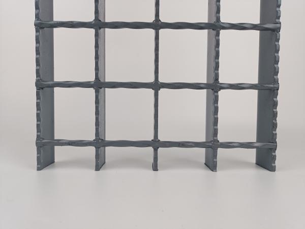 Spray Paint Black Steel Serrated Metal Grating Welding Bar Drain