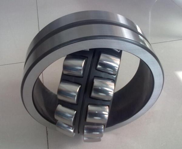 Spherical roller bearing  wheel bearing with brass cage 22217 EAE4