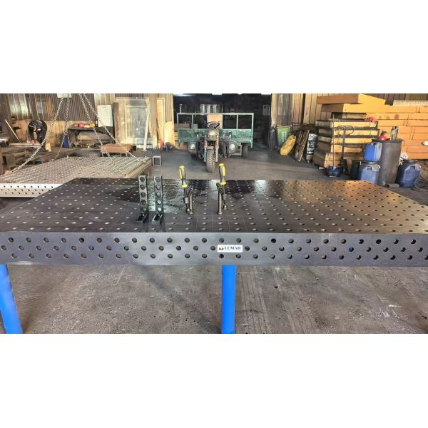 3D welding tables system bores in a 50 x 50 mm diagonal grid