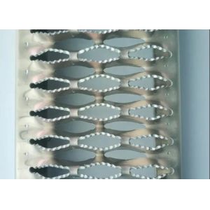 Crocodile mouth hole anti-skidwalkway/aluminum tread plate