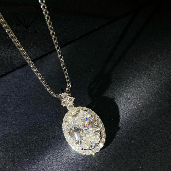18K Gold Oval Lab Grown Diamond Pendant VVS1-VS1 0.3-3.0ct