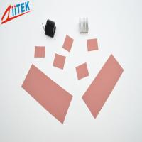 Tampon d'isolation en silicone et fibre de verre pour la dissipation thermique dans un élastomère de silicone chargé de céramique