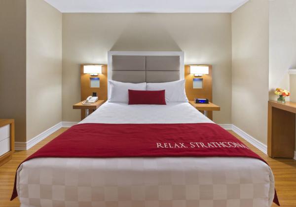 Economic Panel Modern Hotel Furniture Traditional Formica Laminate Budget Hotel Furniture