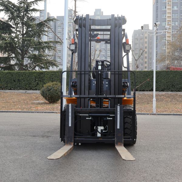 3 Ton Diesel Forklift For Warehouse And Outdoor Use