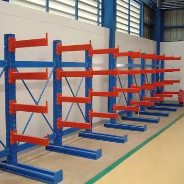 Rayonnage cantilever en acier robuste personnalisé pour le stockage en entrepôt