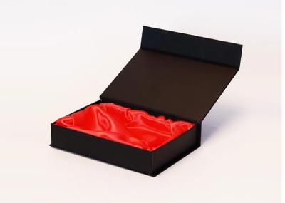 Les boîte-cadeau recyclables de vêtements ont adapté l'impression offset aux besoins du client de base de couvercle qui respecte l'environnement