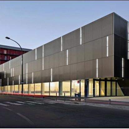 Fire Retardant Prefab Steel Frame Buildings Warehouse With Sandwich Panel Roof