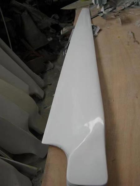 500 Kilograms FRP Wind Turbine Blades Twisted Blade Type Made of Fiber Reinforced Plastic