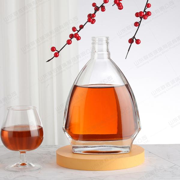 Glass Leaf Shape Grape Wine Bottles Customized with Base Material Glass and 's Direct