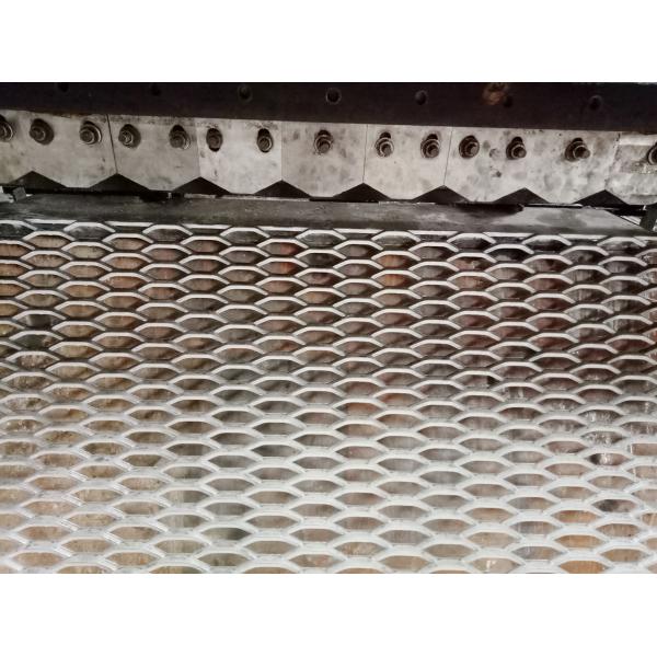 Оцинкованный противоскользящий настил из просечно-вытяжного металла 3,0 фунта для промышленных платформ