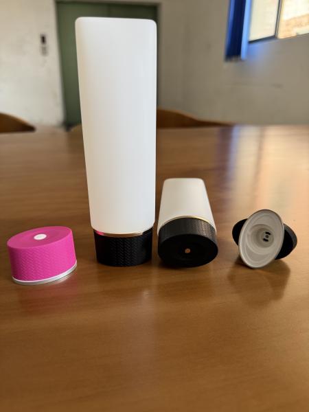 Customized Plastic Cosmetic Bottle Oval Skin Care Bottle 120ml