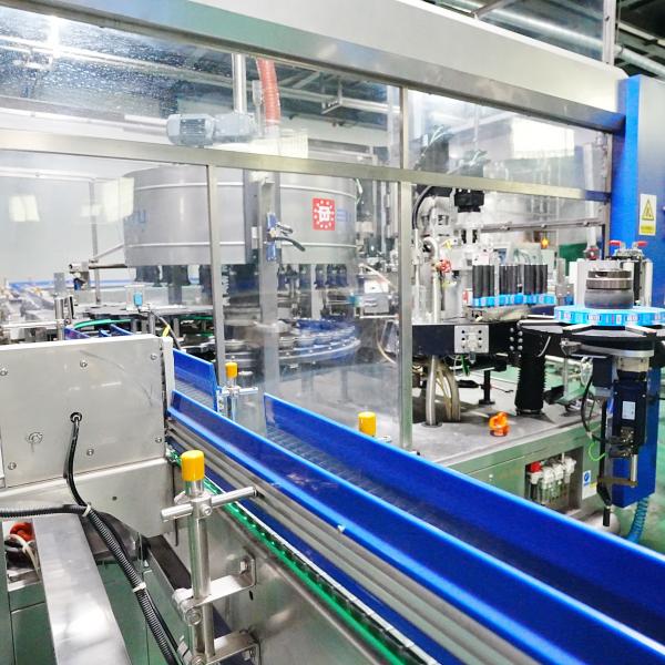Linear Hot Melt Glue Labeling Machine for 500ml PET Opp Bottle