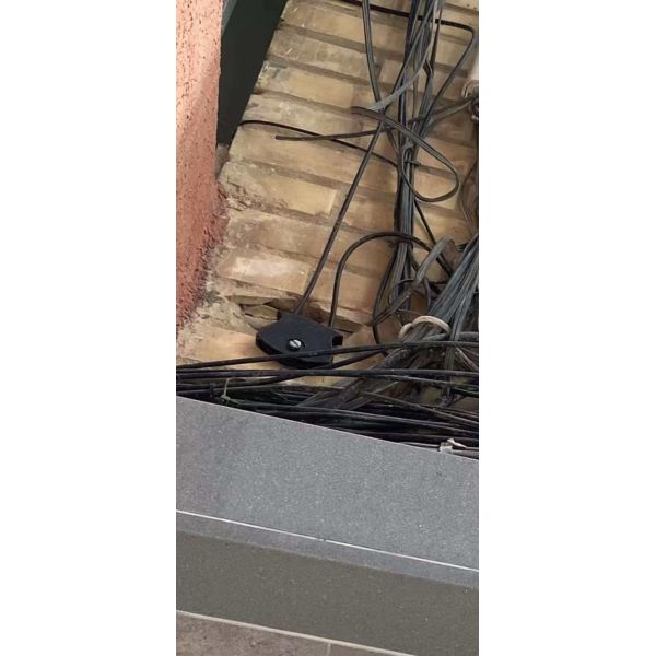 Drop Wire Clamp Universal Drop Cable Retainer With S-shaped Hook Fiber Optic Connection Retainer