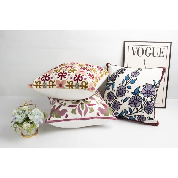 18*18inch Customized Pattern Decor Pillows Classic Design Full Cover Towel  Embossed Embroidery Pillows for Living Room