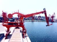 Couleur rouge de déchargeur de bateau de ciment de capacité élevée installée sur la péniche non poussiéreuse