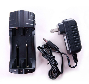 TrustFire TR-007 26650 26700 18350 18650 16340 14500 10440 BATTERY CHARGER