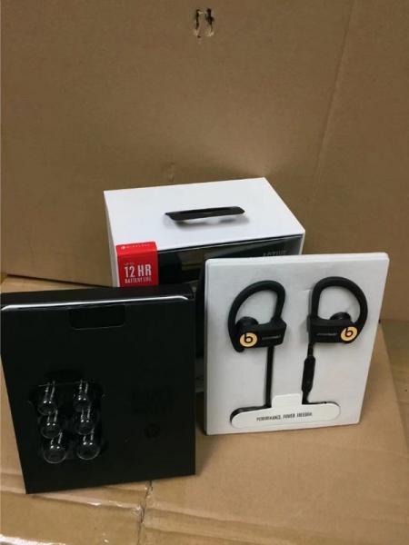 New Powerbeats3 Wireless Sports Bluetooth Earphones by Beats by Dr.Dre Trophy Gold Special Edition With RemoteTalk come