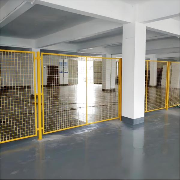 Yellow Color Welded Workshop Isolation Net Partition Metal Wire Mesh Fencing