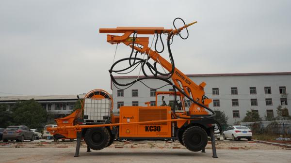 KC3017 Robotic Shotcrete Machine With Concrete Spraying Manipulator 4 - Wheel Drive