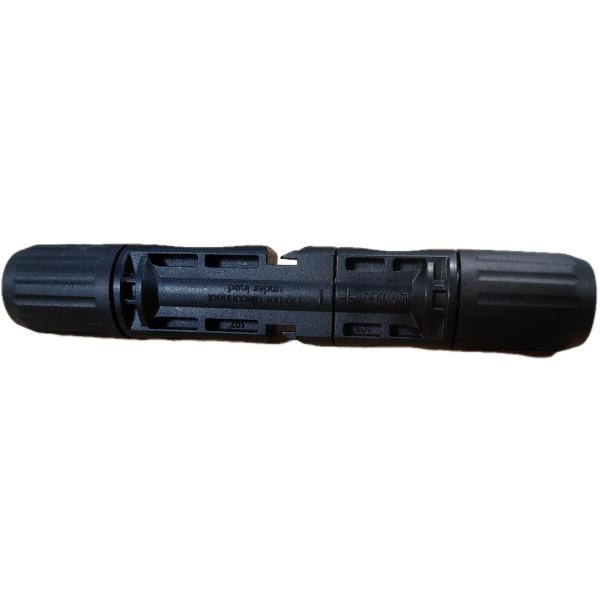 Conector fotovoltaico revestido de cobre e estanho 1500VDC UL Certificado IP65 Classificação IP68