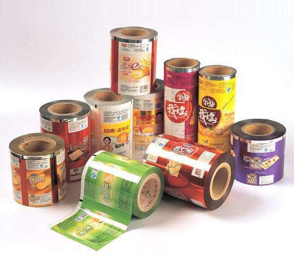 Películas de embalaje transparentes multifuncionales BOPP Película de envoltura de plástico personalizada