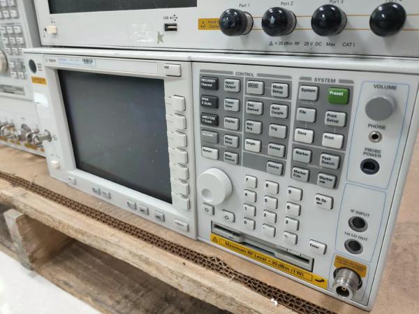 6.7GHz 80 MHz Bandwidth Psa Series Spectrum Analyzer Agilent E4443A