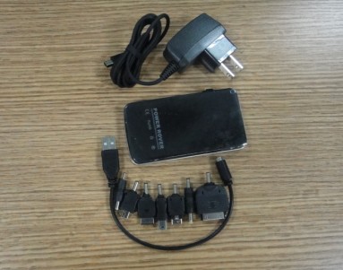 High Capacity 3200mAh Portable Dual Digital Mobile Phone Solar Charger Wiht LED Light