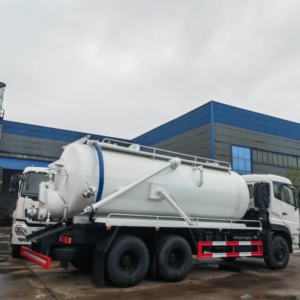 Cisterna de aspiración de aguas residuales de Dongfeng Limpiador de vacío Cisterna de aspiración Camión de limpieza
