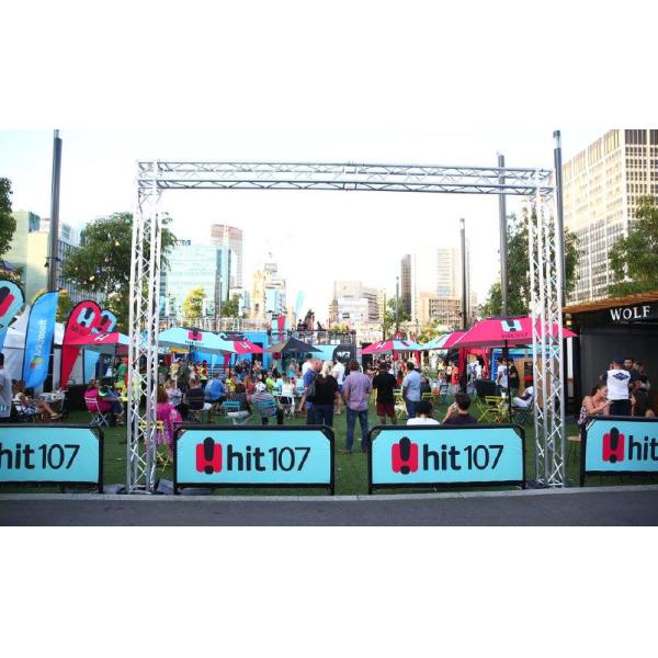 Outdoor 200*90cm Coffee Shop Barriers Silk Screen Printing PVC Cloth Restaurant Equipment