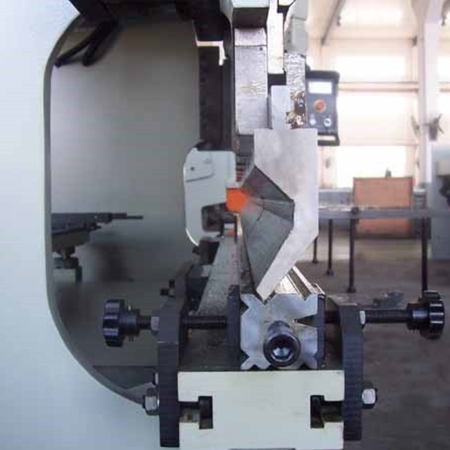 Press Brake Tooling Punch and Die Set for CNC Hydraulic Bending Machine