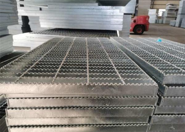 Toothed Galvanized Steel Driveway Grates Grating Aluminum 6063 For Stadium Drain