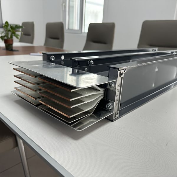 Sistema de conducto de barra colectora de aluminio para distribución eléctrica tipo sándwich 50/60Hz