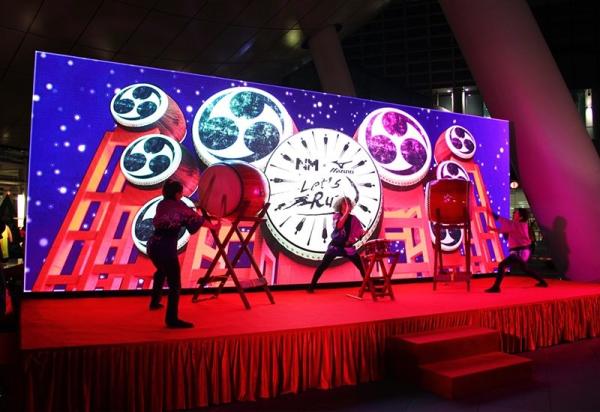 Indoor HD Full Color Stage LED Screen P3.91 P4.81 500*500mm Cabinet Long Lifespan