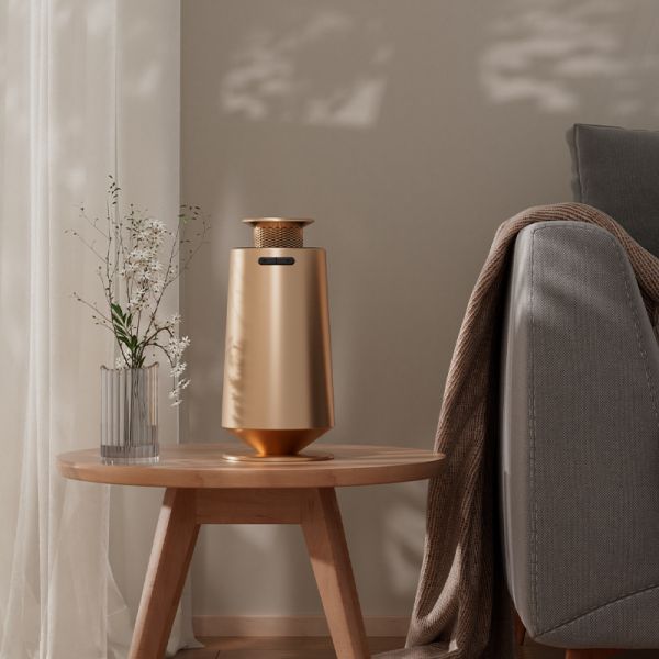 Low-noise Aroma Diffuser with Seven-Color Ambient Lighting and Dual-scene Intelligent Adaptation for Home and Car