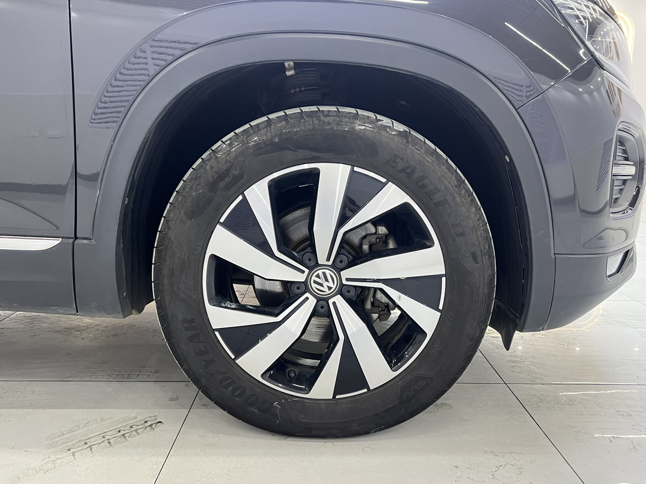 Volkswagen Tayron 2021 Model 280TSI 2WD Luxury Smart Connect Version