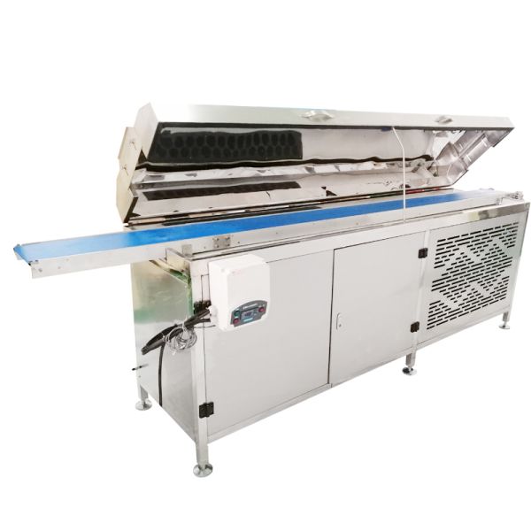 Stainless Steel 304 Chocolate Enrober Machine Long Service Multiple Capacity