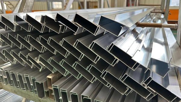 Трубка высокой отметки алюминиевая прямоугольная прочная и облегченная для конструкции
