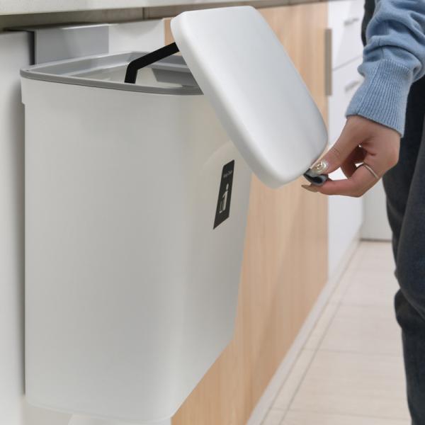 Large Capacity Household Sliding Lid Trash Can with Lid Bathroom Kitchen Cabinet Door Hanging Stick-on Hook Garbage Can
