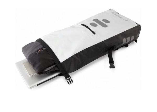 Bolsas de viagem impermeáveis ​​PVC 500D de alta densidade 34 x 18 x 62,5 cm Mochila seca personalizada
