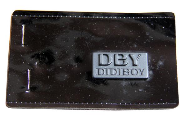 Personalized Embossed Leather Patches PU Leather Alloy Metal Plated Embossed Logo