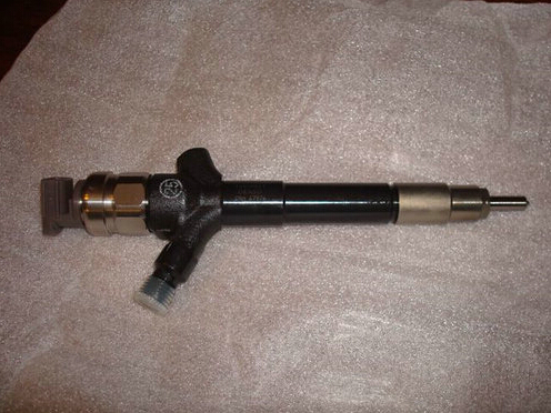 Bottom price fuel injector from Denso  095000-5600